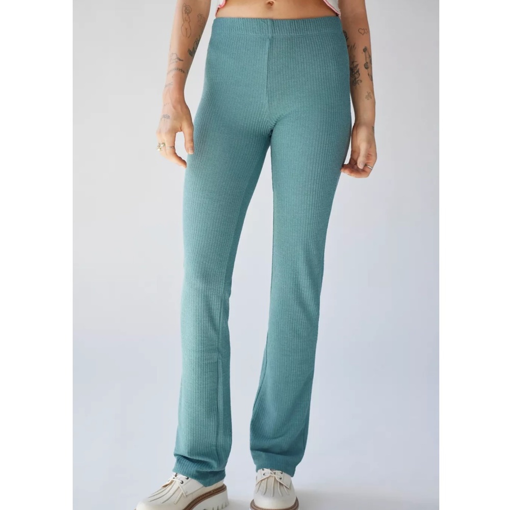 URBAN OUTFITTERS UO Iman Knit Straight Leg Pant - NWT (L)